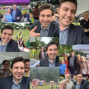 Shaun Bailey MP goes to Wednesbury carnival 